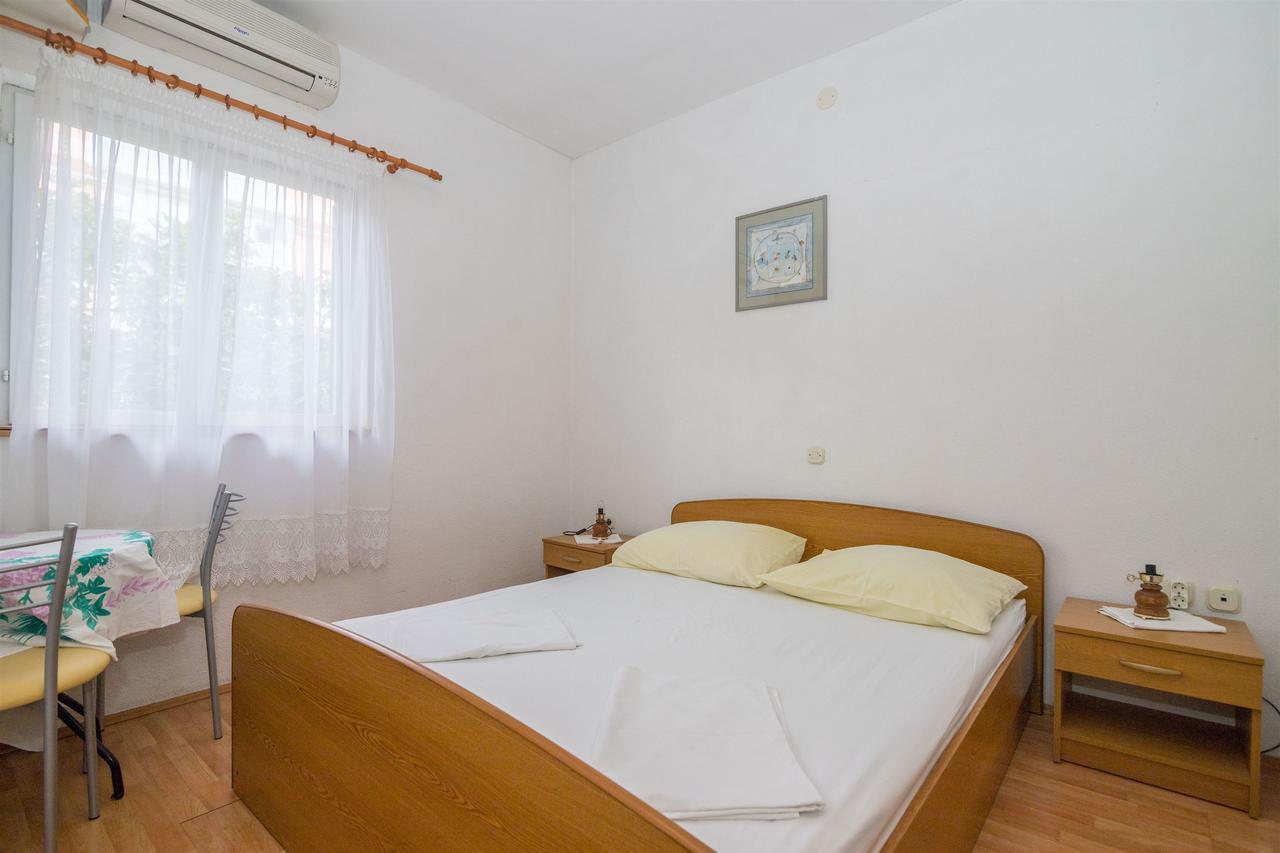 Apartments Zeljko Makarska Luaran gambar