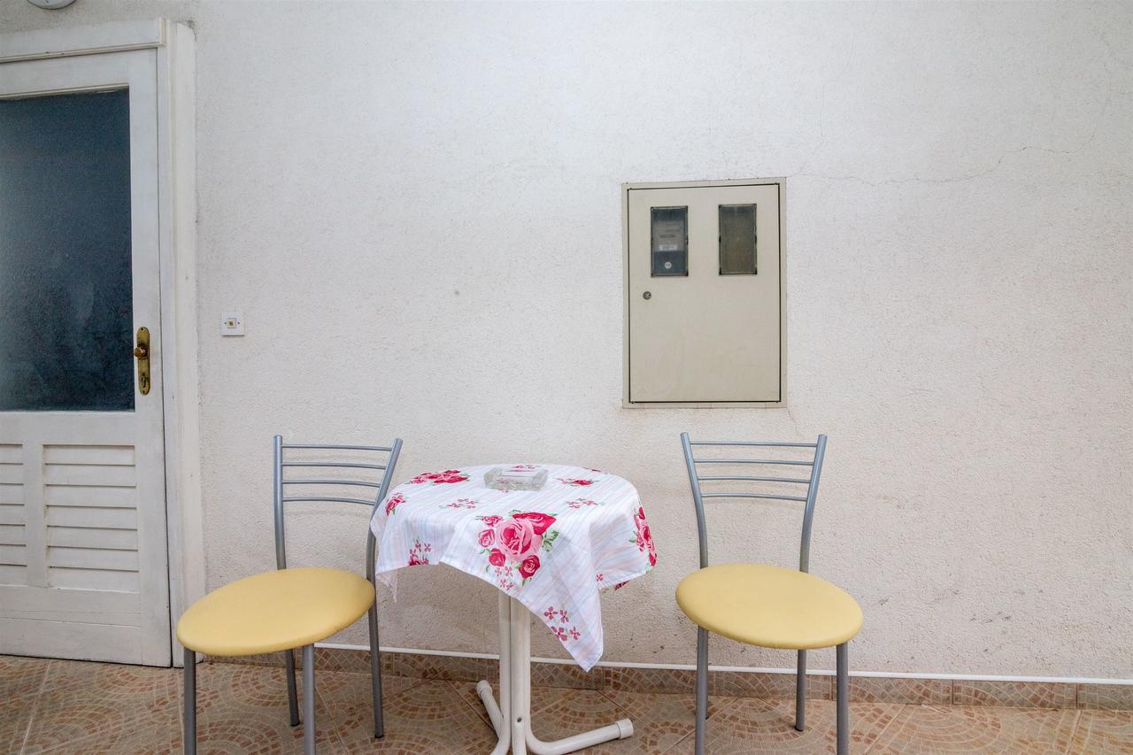 Apartments Zeljko Makarska Luaran gambar
